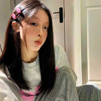 村里来了个直播女神
